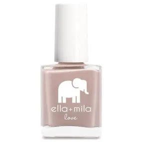 ella mila Pour The Bubbly