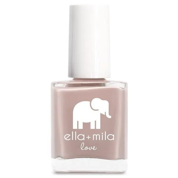 ella mila Pour The Bubbly