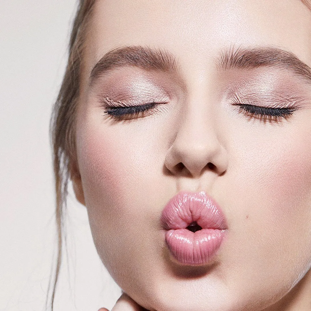 Full Filled Lip Gloss